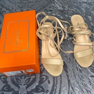 Nude short heel sandal